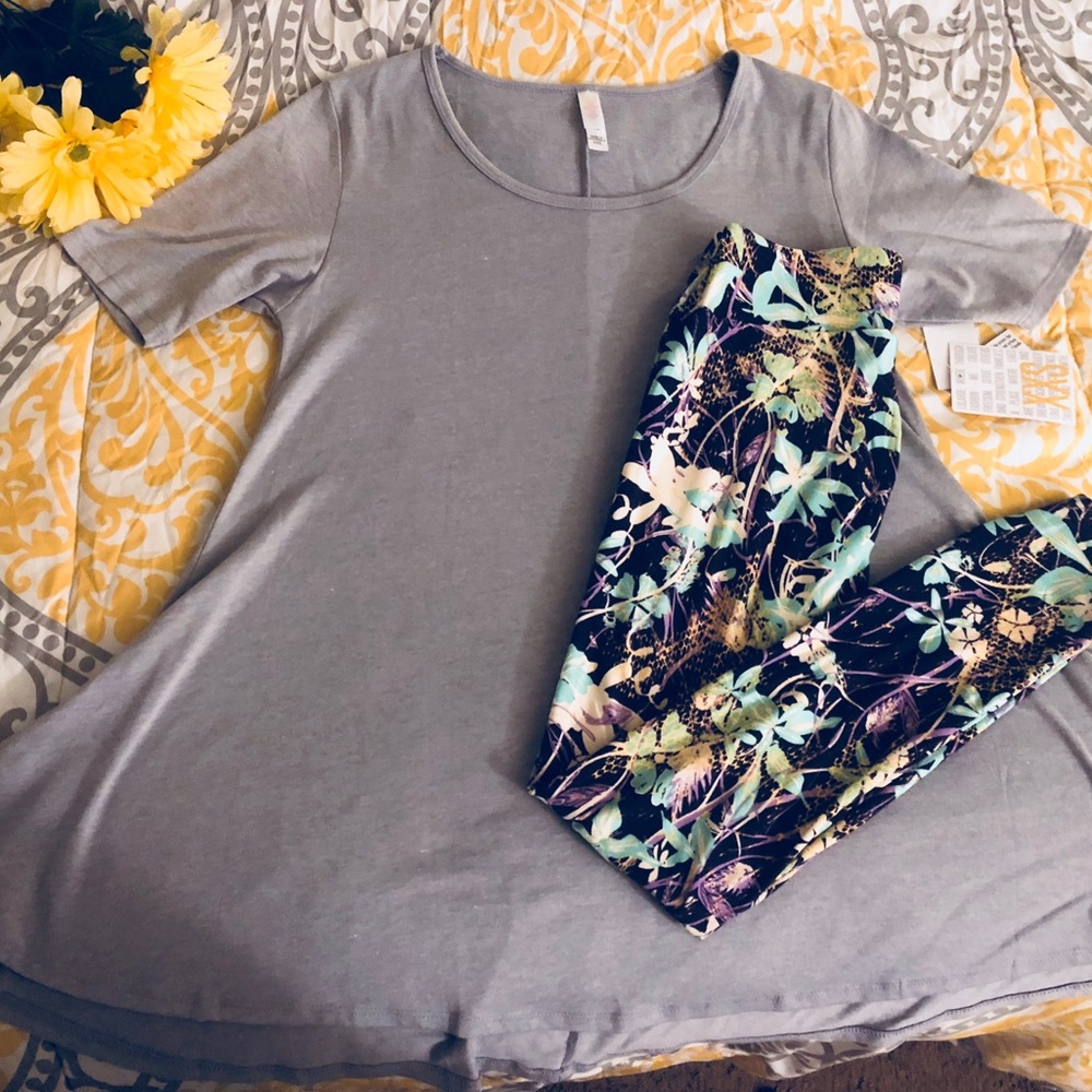 🛑SOLD! 🛑Perfect T XXS OS Leggings Outfit floral - Picture 2 of 8